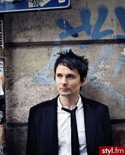Matthew Bellamy - Średnie Męskie Fryzury