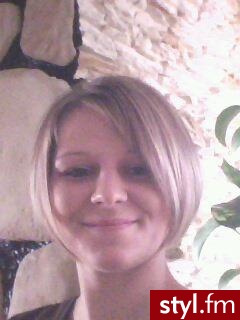 Średnie Fryzury
