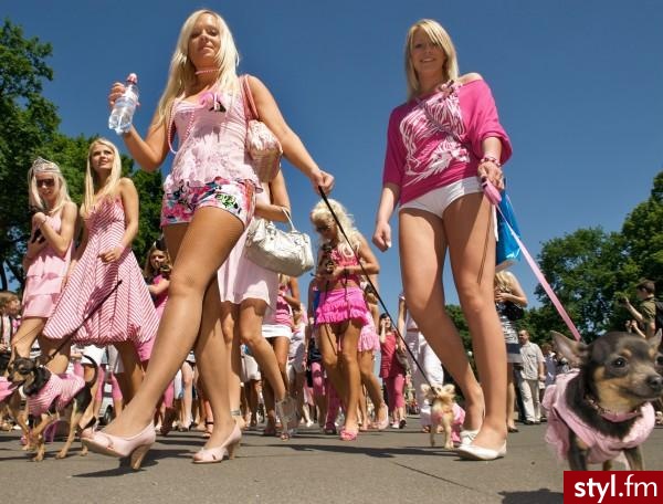 tydzien blondynek w Rydze ;D - Moda uliczna Inne Moda