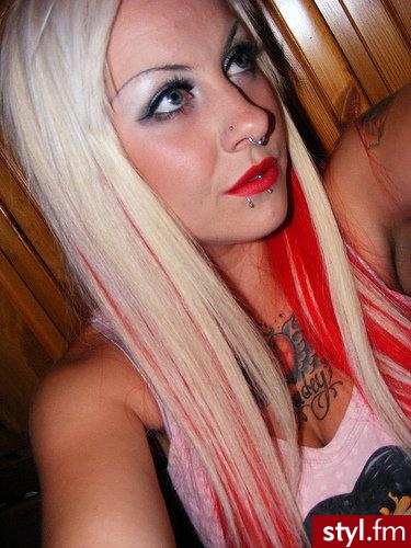blondie curvie. - Długie Fryzury