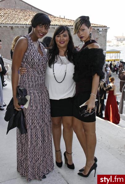 Rihanna - Moda uliczna Inne Moda