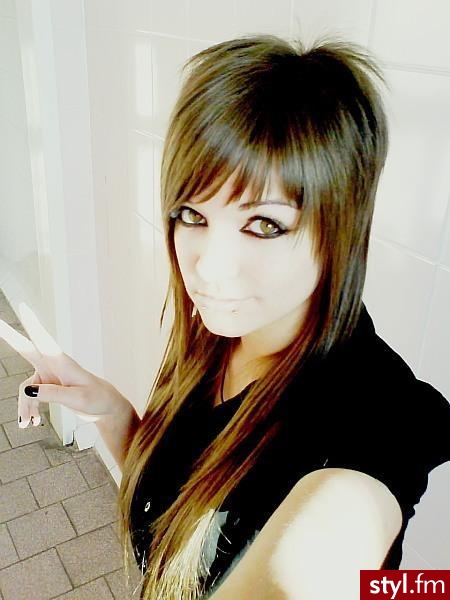EMO Alternatywne Średnie Fryzury
