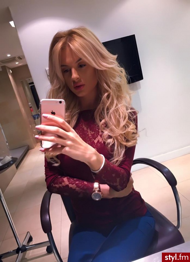 Blond Rozpuszczone Kręcone Na co dzień Długie Fryzury