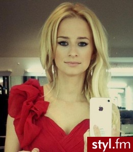 Blond Rozpuszczone Proste Fryzury gwiazd Średnie Fryzury