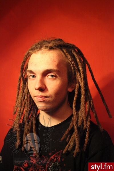 Dready http://www.dread-zone.pl - Dredy Alternatywne Średnie Męskie Fryzury