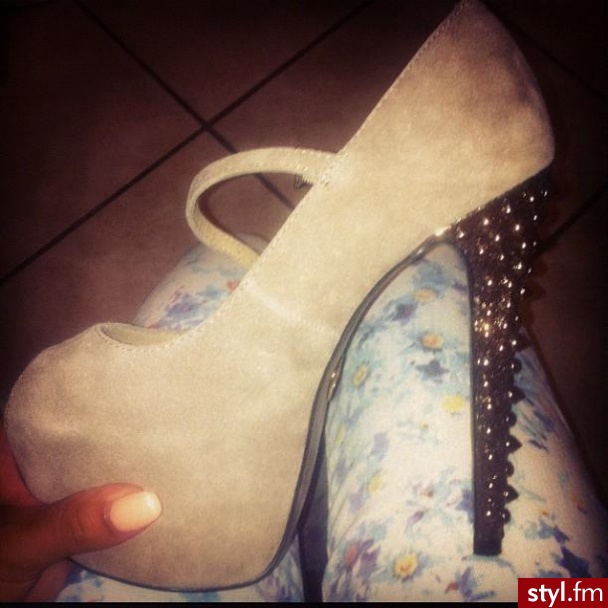 Szpilki Buty Moda