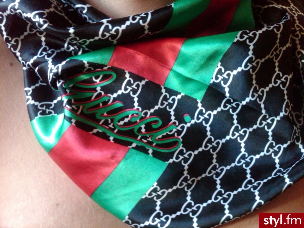 nowa apaszka Gucci \'. nowa apaszka Gucci. posiadam ją do wyboru w 2 kolorach: brąz i czarny. - Misz-masz