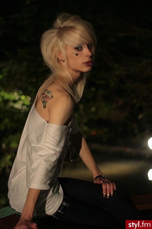 Średnie Fryzury