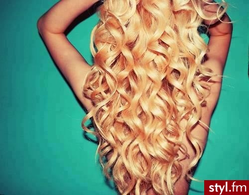 Blond Rozpuszczone Kręcone Na co dzień Długie Fryzury