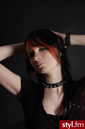 Średnie Fryzury