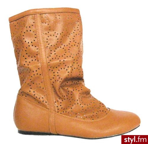 http://www.allegro.pl/item568758121_hit_wiosna_2009_azurowe_saszki_camel_39.html - Pozostałe Buty Moda