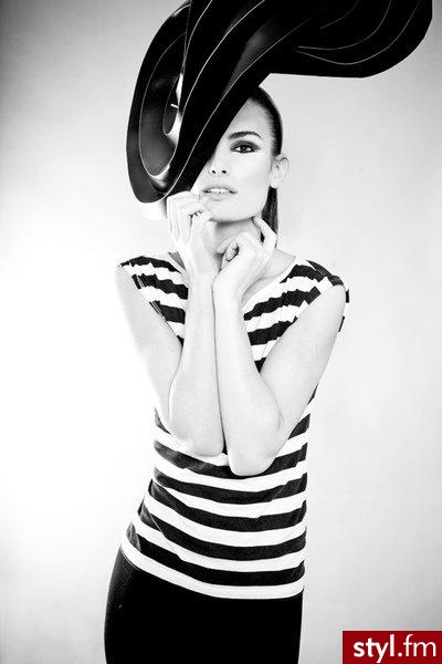 Cos - Nakrycia głowy Dodatki Moda