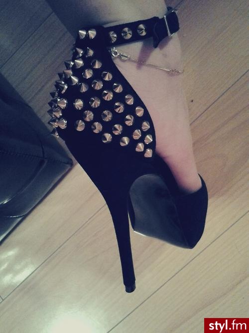 Szpilki Buty Moda