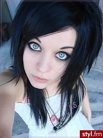 EMO Alternatywne Średnie Fryzury