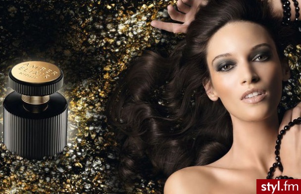 
AMBER ELIXIR NIGHT

Egzotyczne kadzidło, wyrafinowany irys i kremowa wanilia bourbon tworzą niezapomnianą kompozycję, która kusi skuteczniej niż słowa.Dodaj opis (max. 250 znaków) - Kosmetyki