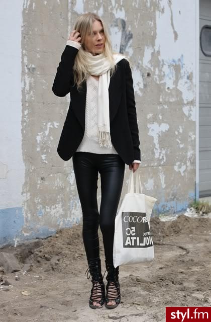 Jeżeli zdjęcie znajduje się już w galerii poproszę o link - Moda uliczna Inne Moda