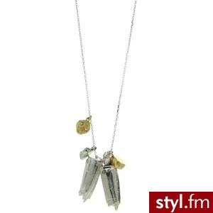Human and Sheep Teeth Necklace - Emilie Morris - Polyvore. Pobrano ze strony: http://www.polyvore.com/human_sheep_teeth_necklace/thing?id=12254910 - Pozostałe Dodatki Moda