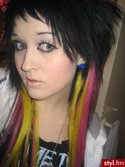 EMO Alternatywne Średnie Fryzury