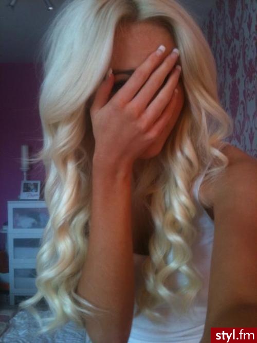 Blond Rozpuszczone Kręcone Na co dzień Długie Fryzury