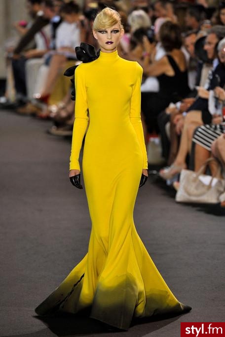 Sukienki Moda