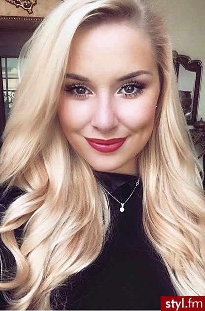 Blond Rozpuszczone Kręcone Na co dzień Długie Fryzury