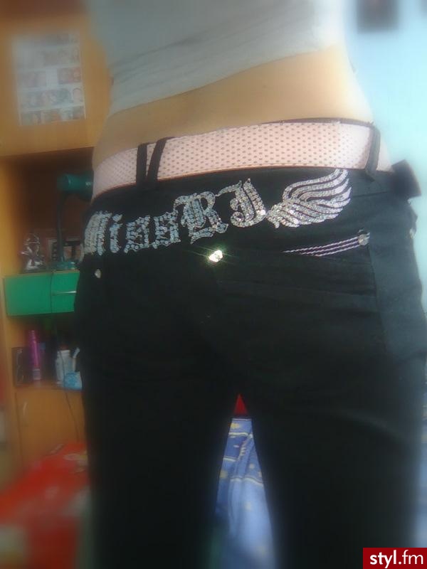 Nie żebym sobie robiła zdjęcie tyłka:P O wzorek chodzi:) - Pozostałe Ciuchy Moda