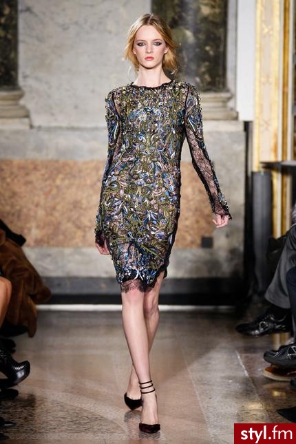 Sukienki Moda