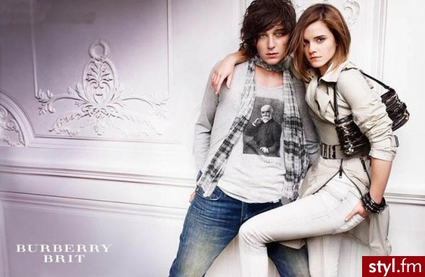 Emma Watson - Burberry 2010 - Pozostałe Ciuchy Moda