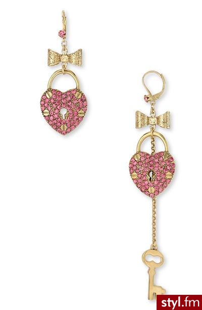Kolczyki, oczywiście od Betsey Johnson. Cena: $35 - Pozostałe Dodatki Moda