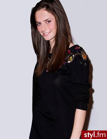 Kaya Scodelario - Długie Fryzury