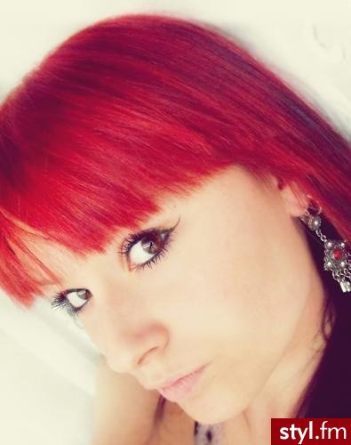 Średnie Fryzury