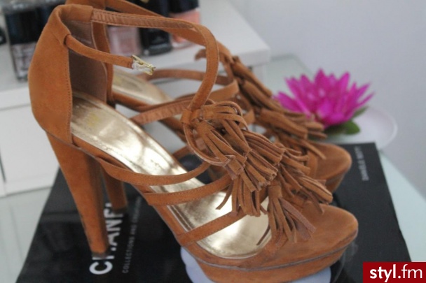 Szpilki Buty Moda