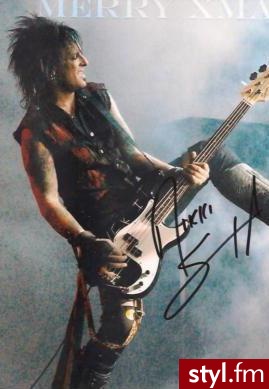 Motley Crue. Fryzura z lat 80-90. - Średnie Męskie Fryzury