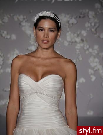 http://www.kleinfeldbridal.com/ - Suknie ślubne Ślub Moda