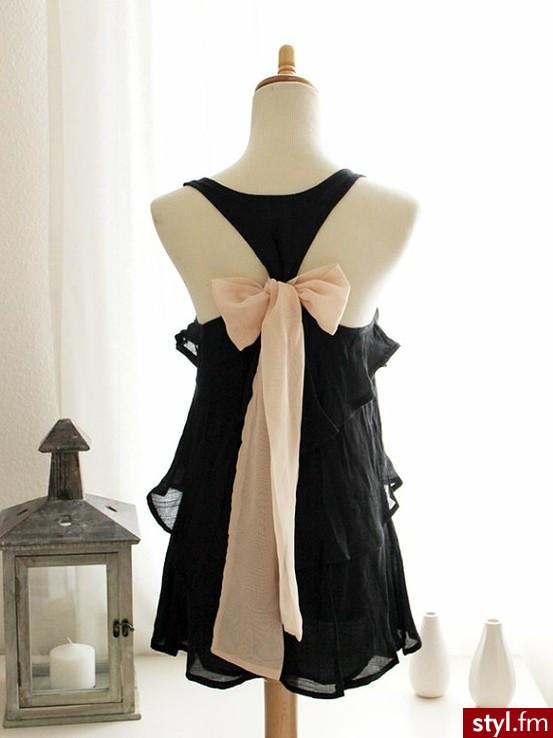 Sukienki Moda