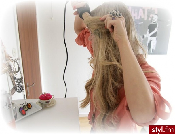Blond Rozpuszczone Kręcone Na co dzień Długie Fryzury