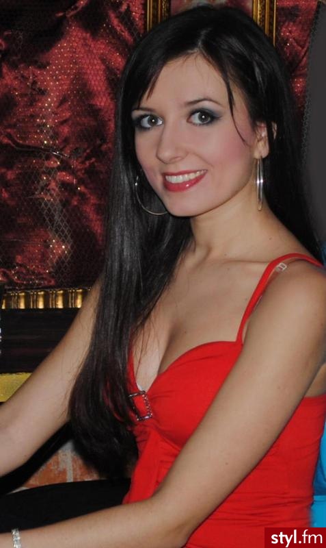 - - Długie Fryzury