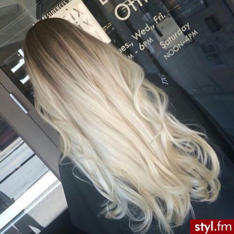 Blond Rozpuszczone Kręcone Na co dzień Długie Fryzury