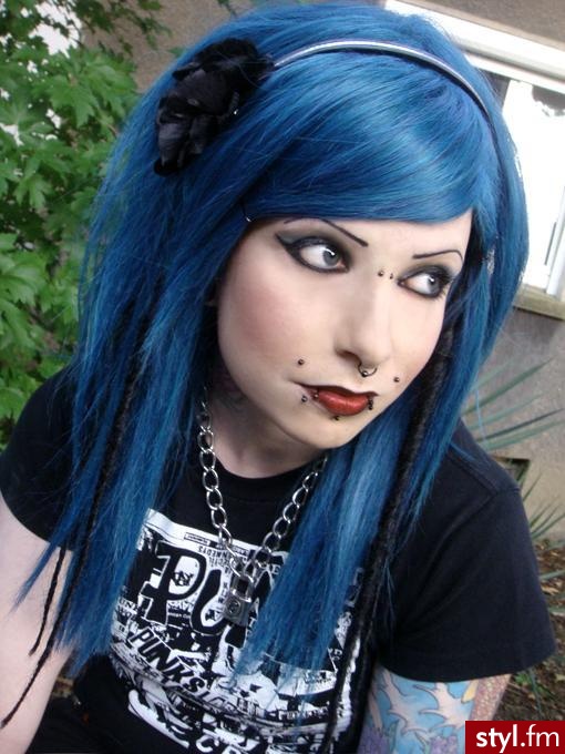 .......... - Punk Rock Alternatywne Średnie Fryzury