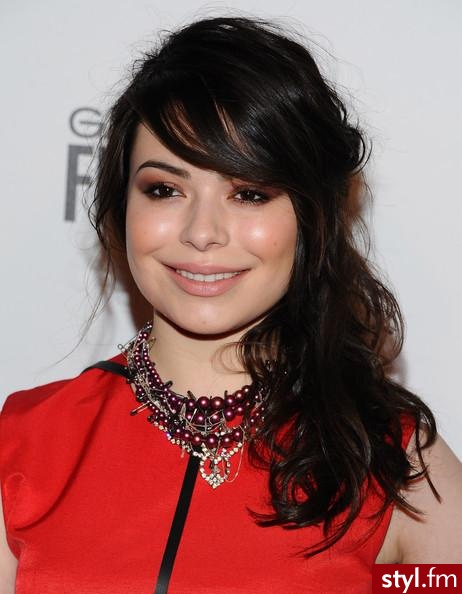 Miranda Cosgrove - Czarne Upięcie Proste z grzywką Na co dzień Średnie Fryzury