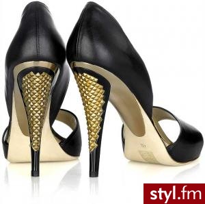 Jimmy Choo - Coming to H&M November 14 | istayfly.com. Pobrano ze strony: http://istayfly.com/jimmy-choo-coming-to-hm-november-14.html - Pozostałe Buty Moda