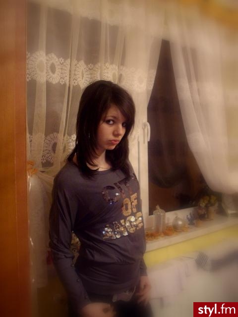 Średnie Fryzury