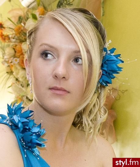 Fryzura na poprawiny - Blond Rozpuszczone Kręcone Ślubne Długie Fryzury