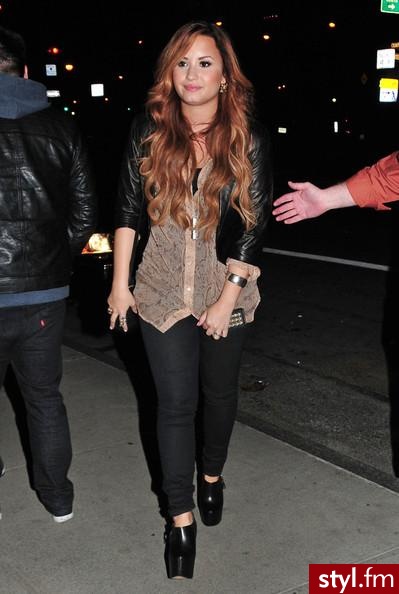 Demi Lovato - Moda uliczna Inne Moda