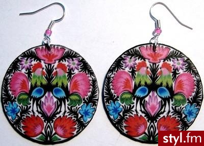 kolczyki decoupage ludowe emo koty wiosna winyle (1032894684) - Aukcje internetowe Allegro. Pobrano ze strony: http://allegro.pl/item1032894684_kolczyki_decoupage_ludowe_emo_koty_wiosna_winyle.html - Pozostałe Dodatki Moda