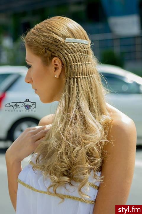 Blond Warkocze Kręcone Wieczorowe Długie Fryzury