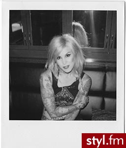 kat von d - Długie Fryzury