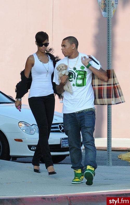 Rihanna & Chris , boskie ciuszki ! - Moda uliczna Inne Moda