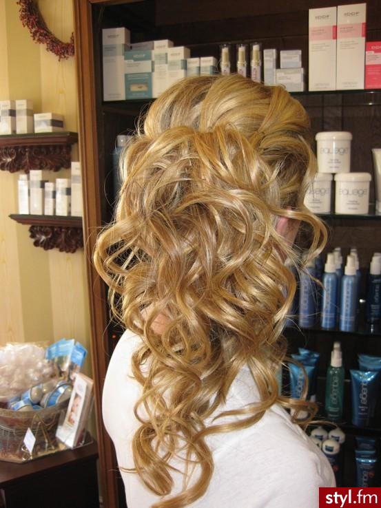 Blond Upięcie Kręcone Wieczorowe Długie Fryzury