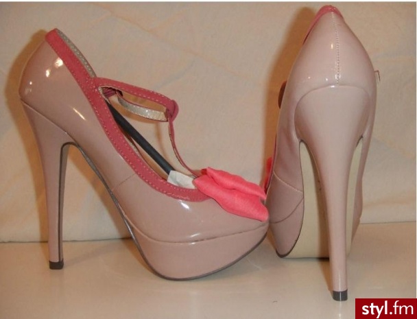 Pozostałe Buty Moda